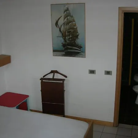 La Goccia Del Lago Daire Padenghe sul Garda
